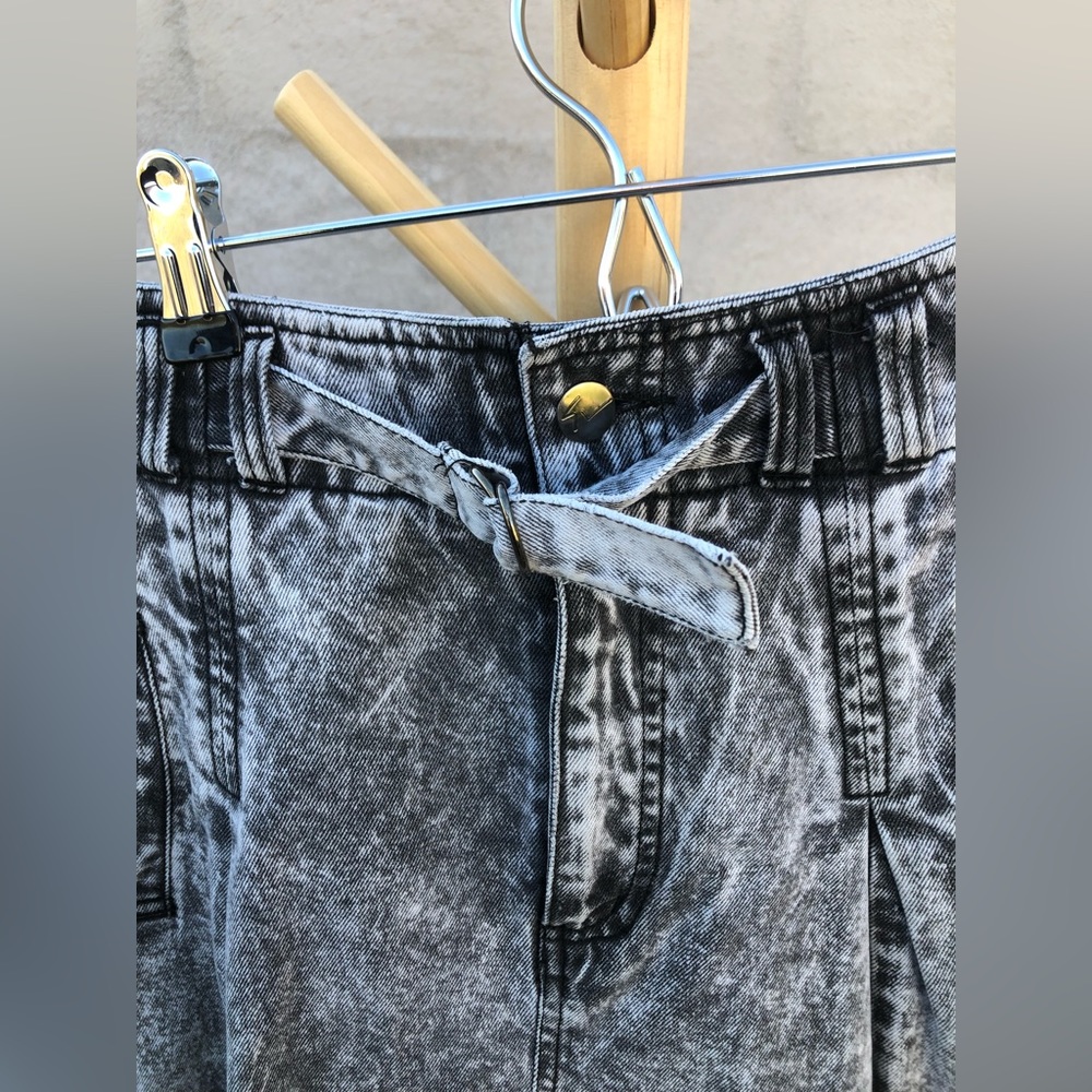 Vintage grey acid wash denim high waisted pleated midi/ maxi denim skirt - Picture 5 of 14